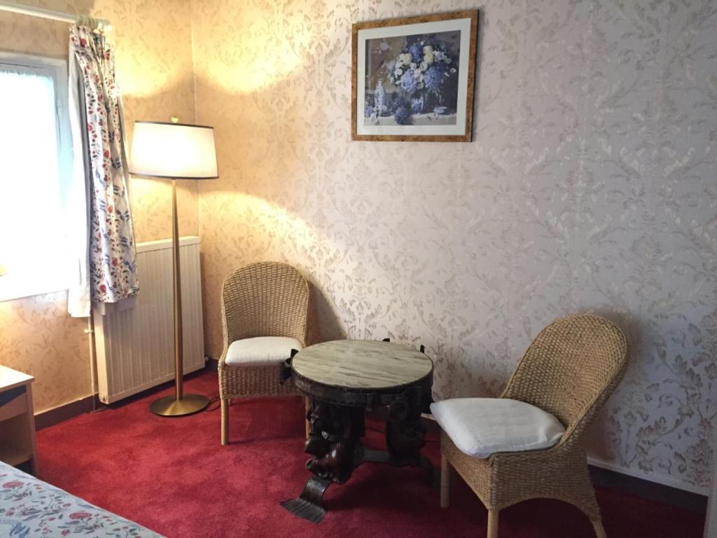 Готель Le Manoir De Bellerive Le Buisson-de-Cadouin Екстер'єр фото