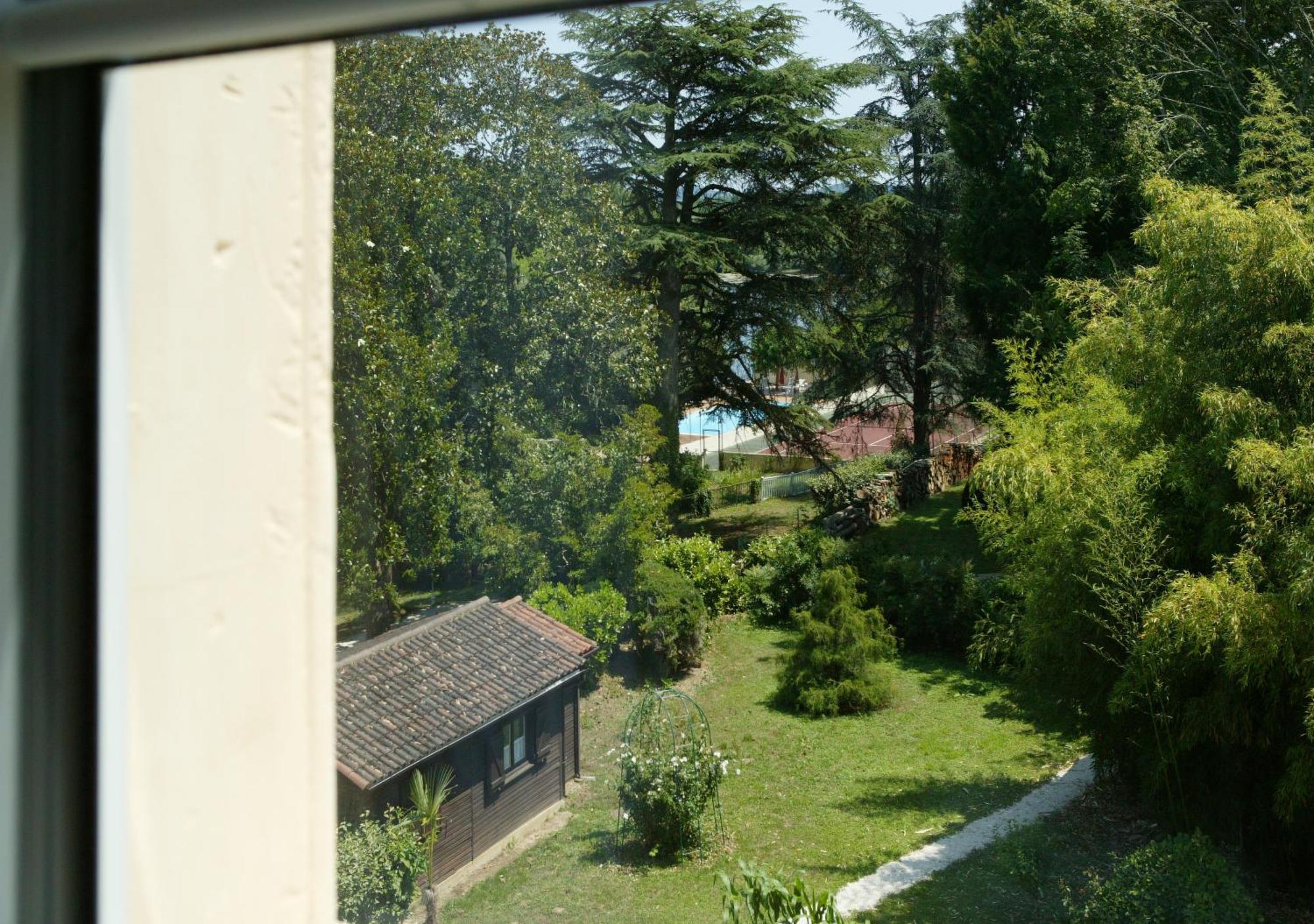 Готель Le Manoir De Bellerive Le Buisson-de-Cadouin Екстер'єр фото